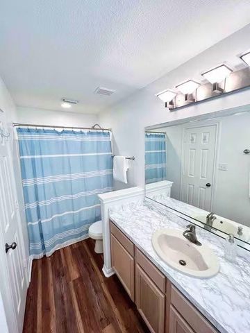 1426 Bluewater Highway, Surfside Beach, TX 77541