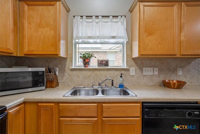 425 Weeping Willow Drive, Temple, TX 76502