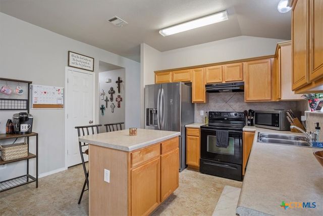 425 Weeping Willow Drive, Temple, TX 76502