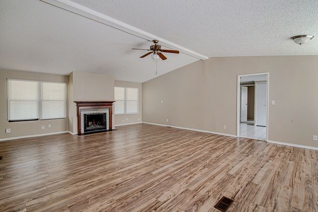3520 Sparks Lane, Crowley, TX 76036