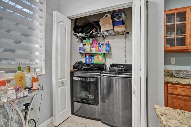 21427 NW 13th Ct 314, Miami Gardens, FL 33169