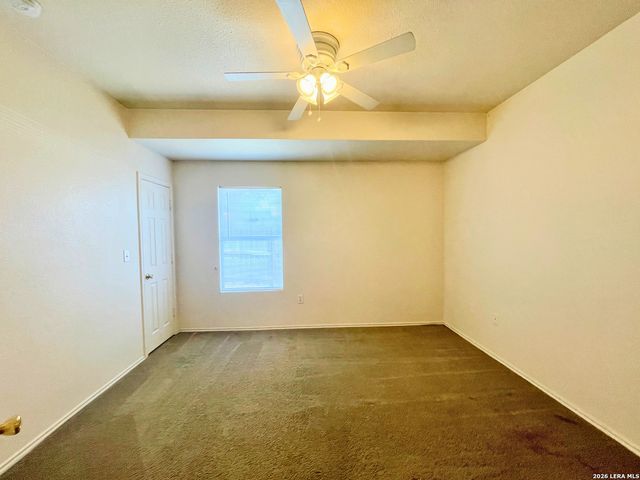 15415 KAMARY LN, San Antonio, TX 78247