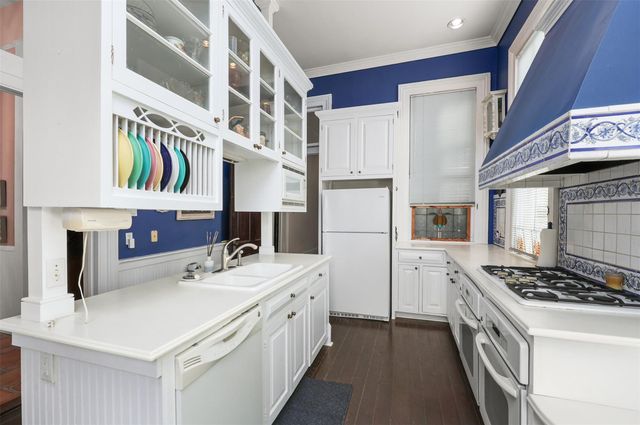 1712 Winnie Street, Galveston, TX 77550