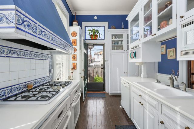 1712 Winnie Street, Galveston, TX 77550