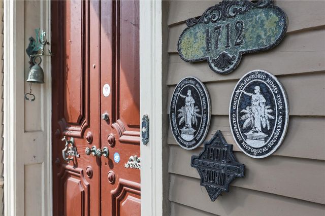 1712 Winnie Street, Galveston, TX 77550