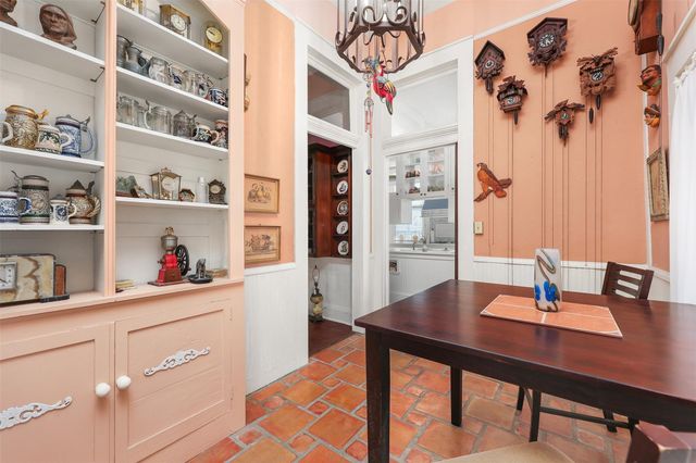 1712 Winnie Street, Galveston, TX 77550