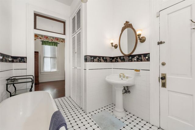 1712 Winnie Street, Galveston, TX 77550