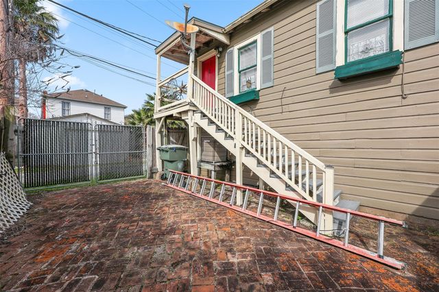 1712 Winnie Street, Galveston, TX 77550