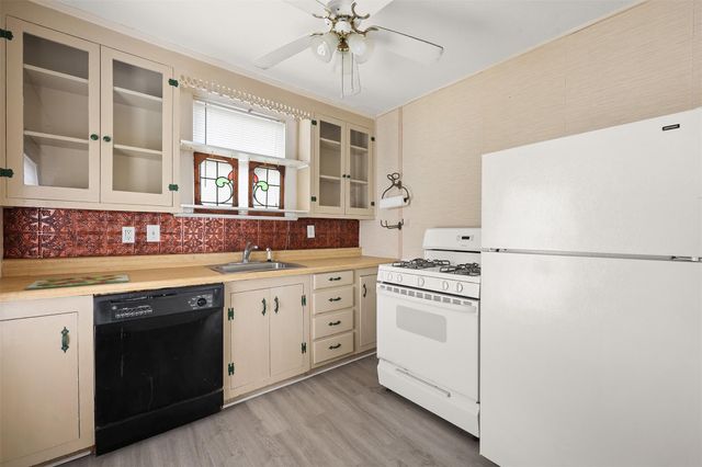 1712 Winnie Street, Galveston, TX 77550