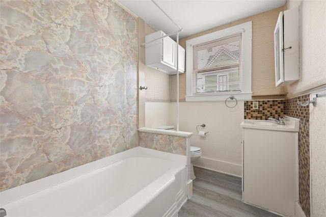 1712 Winnie Street, Galveston, TX 77550