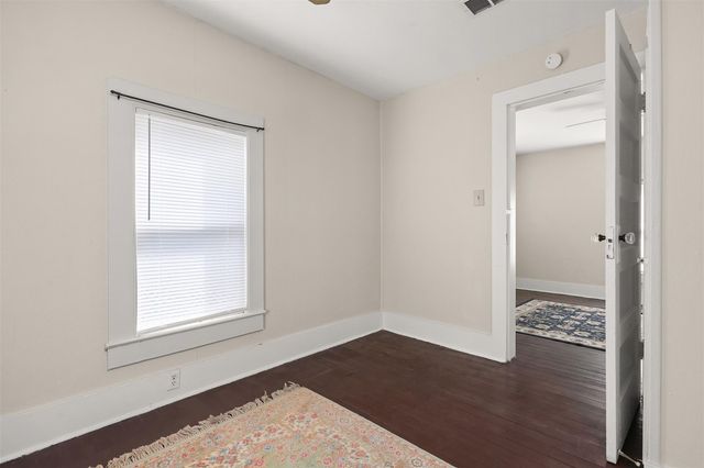 1712 Winnie Street, Galveston, TX 77550