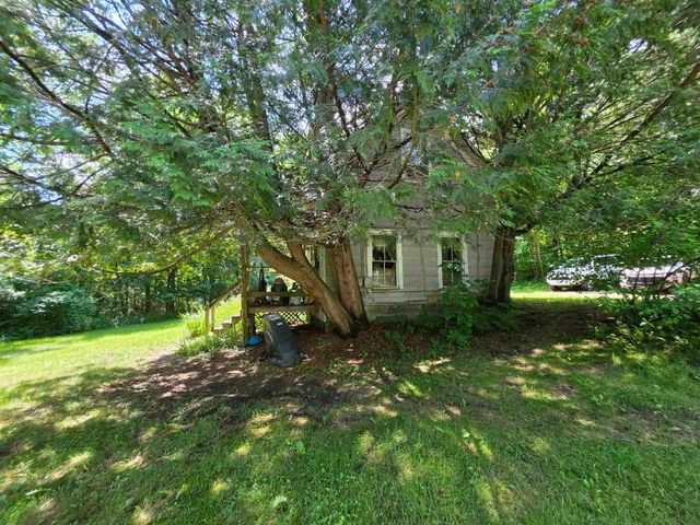49 Fairground Road, Springfield, VT 05156