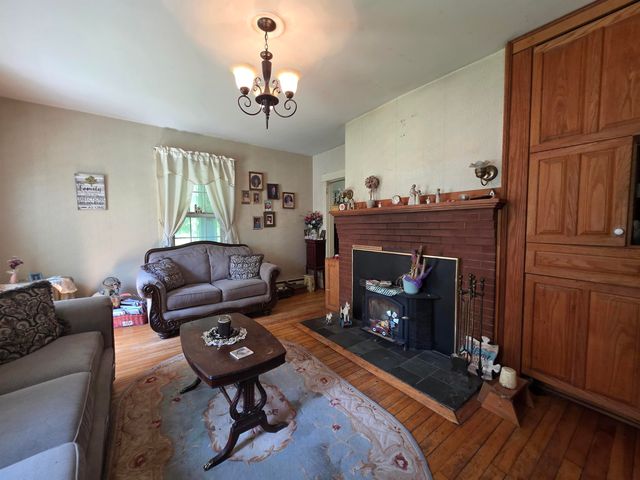 49 Fairground Road, Springfield, VT 05156