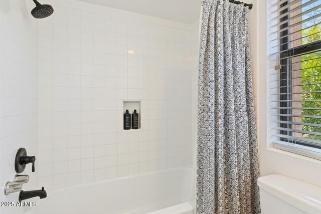 10410 N CAVE CREEK Road 2229, Phoenix, AZ 85020