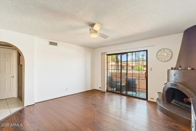 10410 N CAVE CREEK Road 2229, Phoenix, AZ 85020