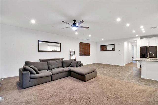 4040 Citation Dr, Olivehurst, CA 95961