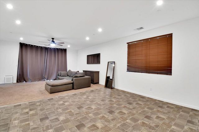 4040 Citation Dr, Olivehurst, CA 95961