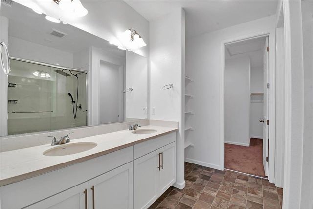 4040 Citation Dr, Olivehurst, CA 95961