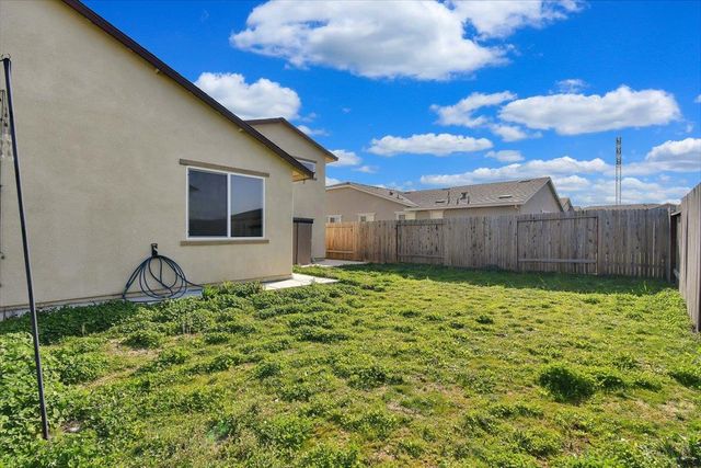 4040 Citation Dr, Olivehurst, CA 95961