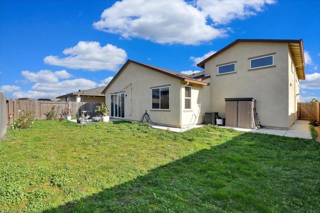 4040 Citation Dr, Olivehurst, CA 95961