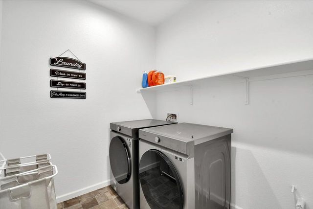 4040 Citation Dr, Olivehurst, CA 95961