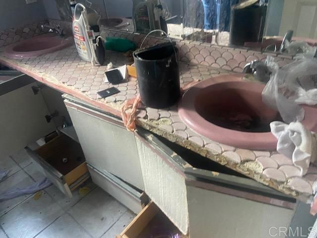 5676 Dehesa Road E, El Cajon, CA 92019