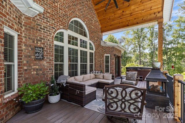 221 Riverwalk Drive, Connelly Springs, NC 28612