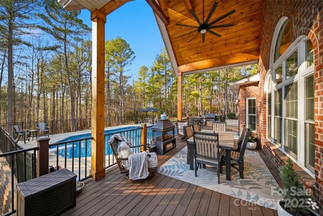 221 Riverwalk Drive, Connelly Springs, NC 28612