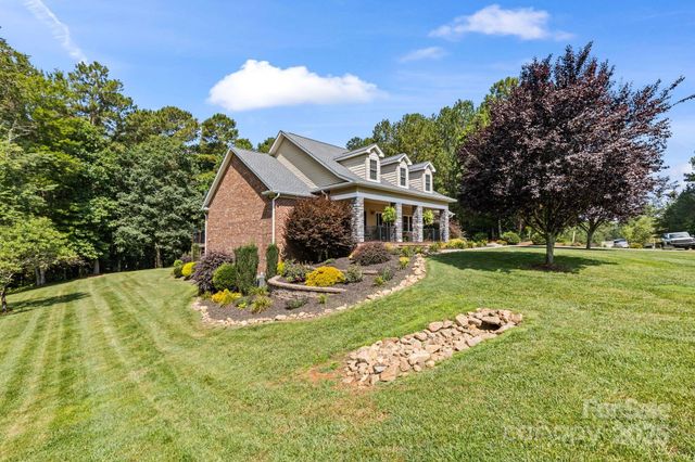 221 Riverwalk Drive, Connelly Springs, NC 28612