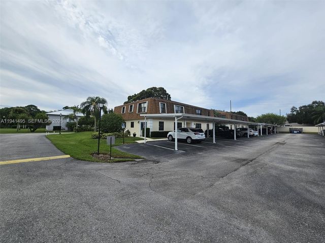 161 SE Village Dr Unit 161, Port St Lucie, FL 34952