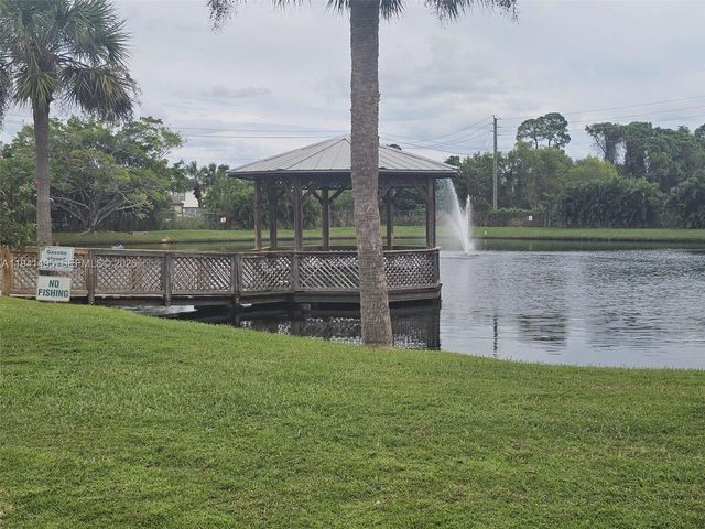 161 SE Village Dr Unit 161, Port St Lucie, FL 34952