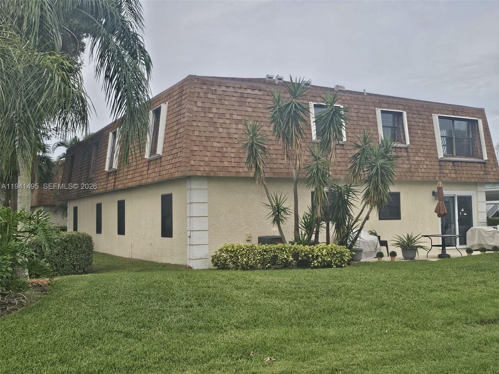 161 SE Village Dr Unit 161, Port St Lucie, FL 34952