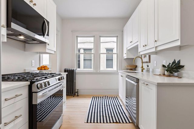 2441 Dupont Avenue S, Minneapolis, MN 55405