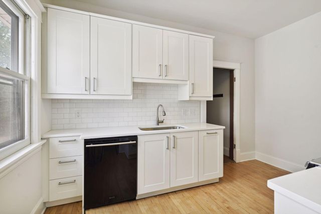 2441 Dupont Avenue S, Minneapolis, MN 55405