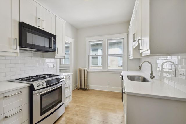 2441 Dupont Avenue S, Minneapolis, MN 55405