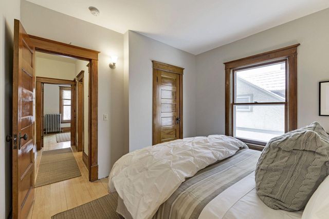 2441 Dupont Avenue S, Minneapolis, MN 55405