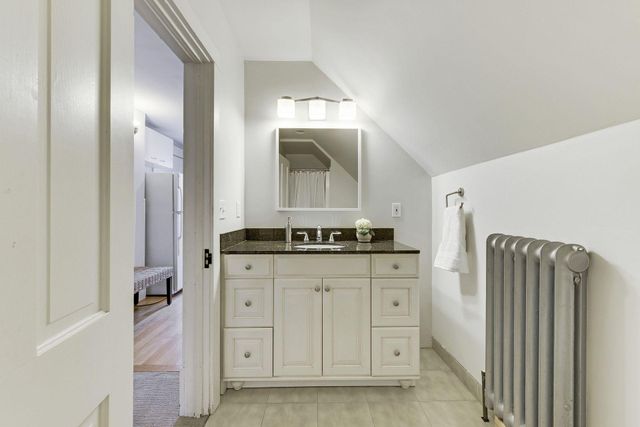2441 Dupont Avenue S, Minneapolis, MN 55405