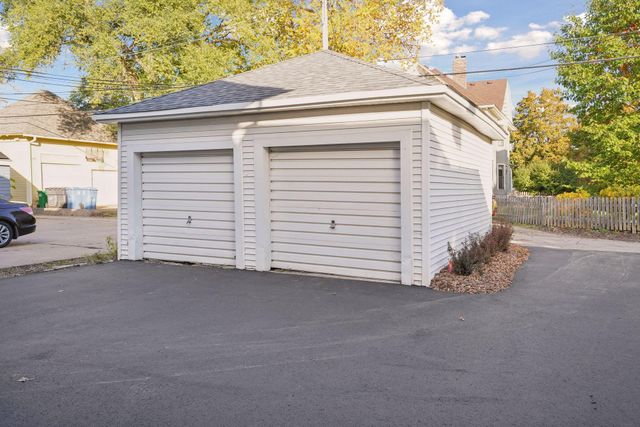2441 Dupont Avenue S, Minneapolis, MN 55405