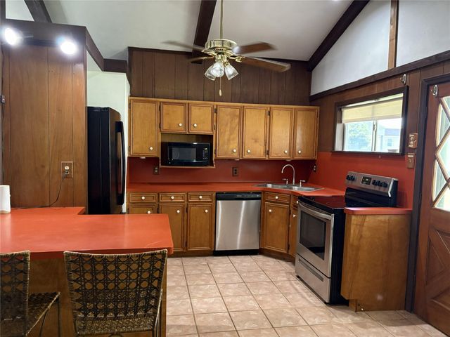 4330 E Fm 1462 Road, Rosharon, TX 77583