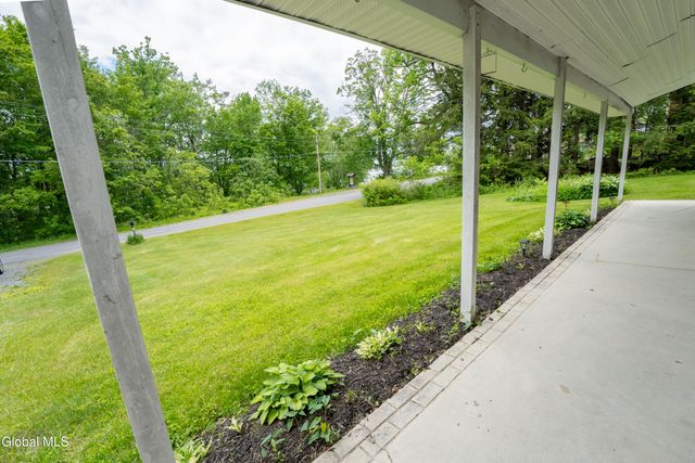 197 Lakeside Drive, Mayfield, NY 12117