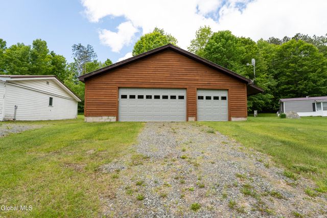 197 Lakeside Drive, Mayfield, NY 12117