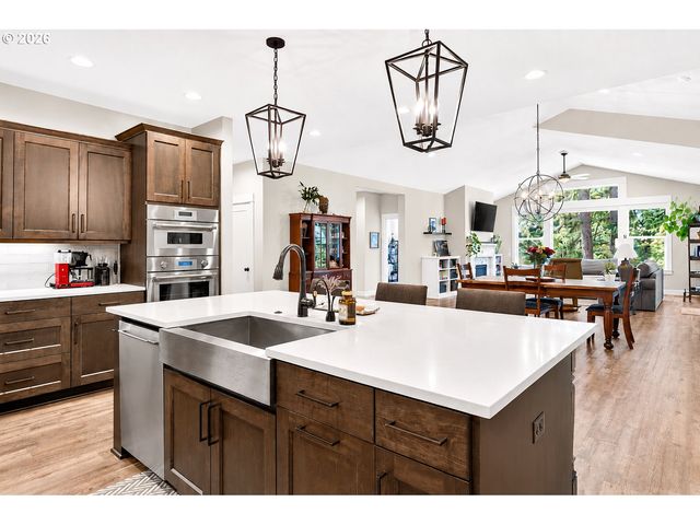 14159 QUAIL Ct, Oregon City, OR 97045