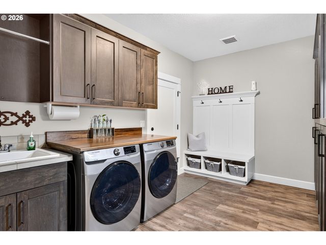 14159 QUAIL Ct, Oregon City, OR 97045