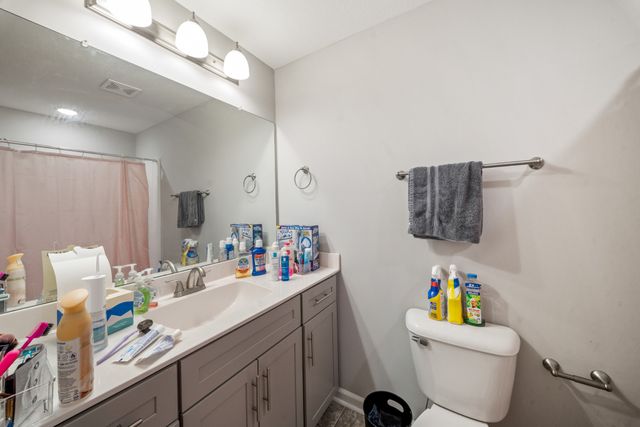 253 Woodland Valley Ln, Clarksville, TN 37040