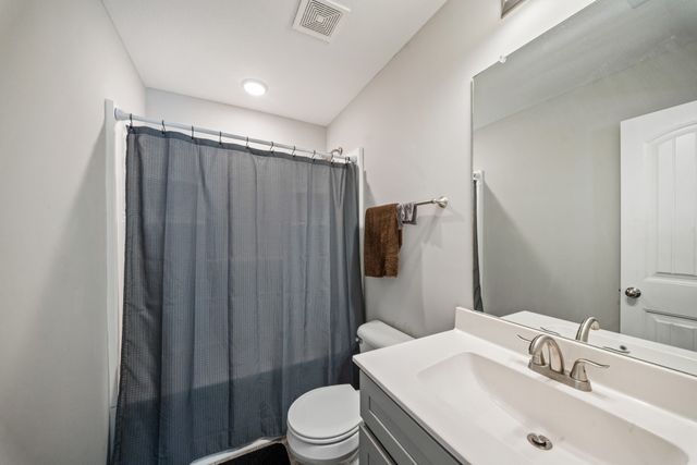 253 Woodland Valley Ln, Clarksville, TN 37040