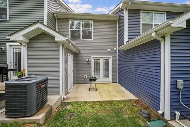 253 Woodland Valley Ln, Clarksville, TN 37040