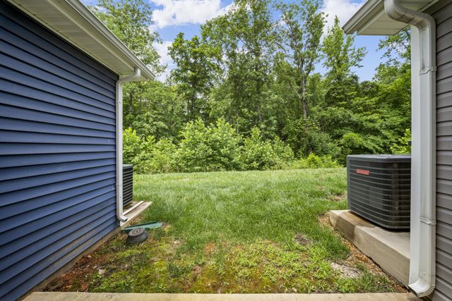 253 Woodland Valley Ln, Clarksville, TN 37040