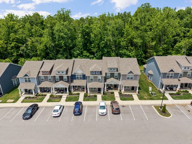 253 Woodland Valley Ln, Clarksville, TN 37040