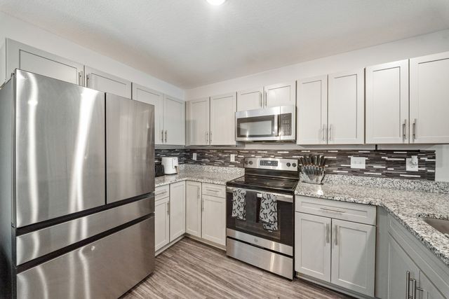 253 Woodland Valley Ln, Clarksville, TN 37040