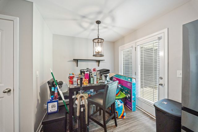 253 Woodland Valley Ln, Clarksville, TN 37040